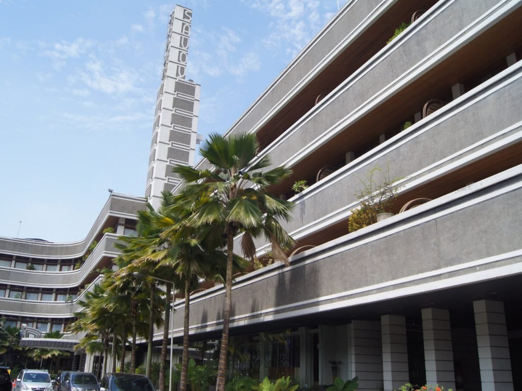 Bandung, Savoy Homann hotel | Rama Tours