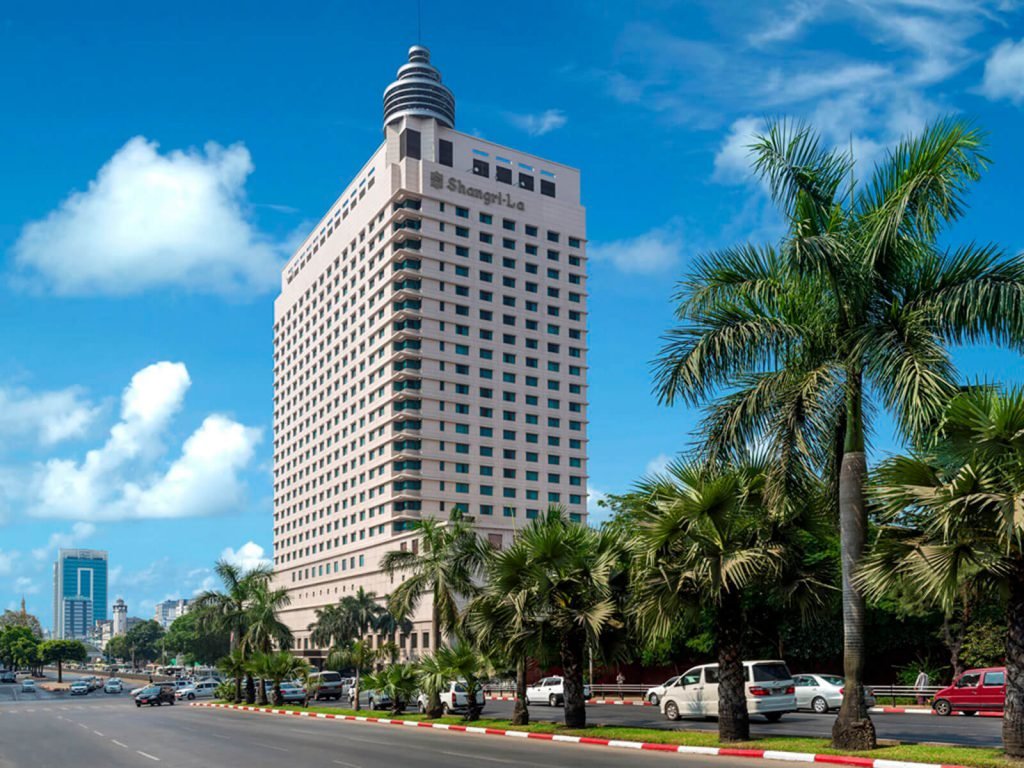 Yangon, Sule Shangri-La hotel | Rama Tours