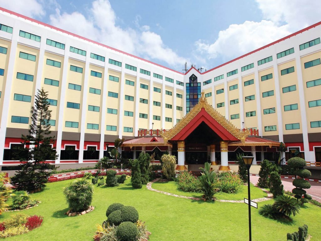 Yangon, Summit Park view hotel | Rama Tours