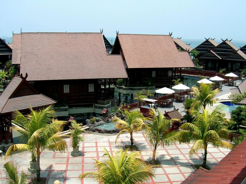 Makassar, Pantai Gapura hotel | Rama Tours