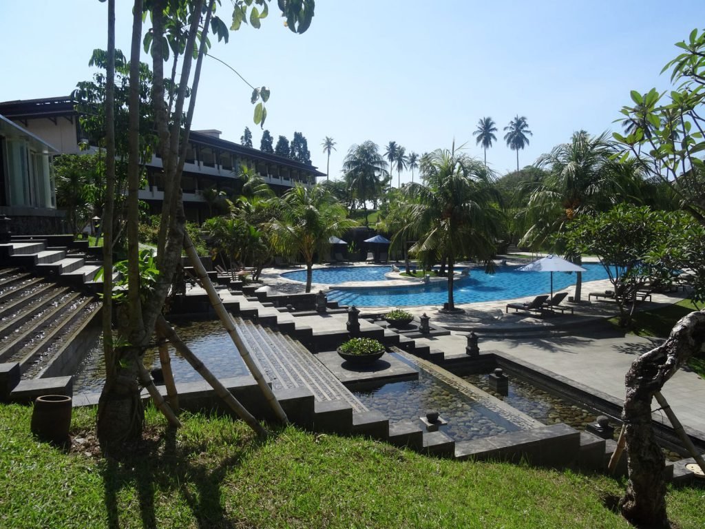 Manado, Grand Luley hotel | Rama Tours