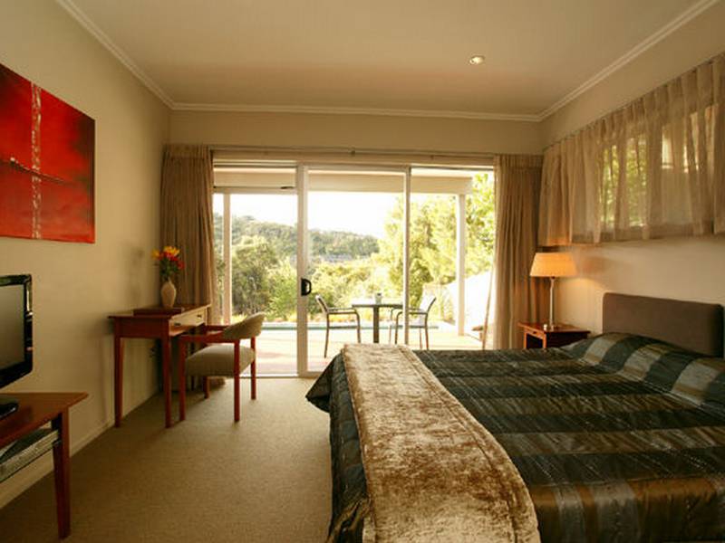 Bay of Islands, Decks of Paihia | Rama Tours