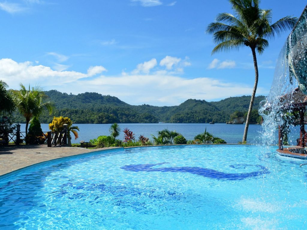 Lembeh Strait, Kungkungan Bay resort | Rama Tours
