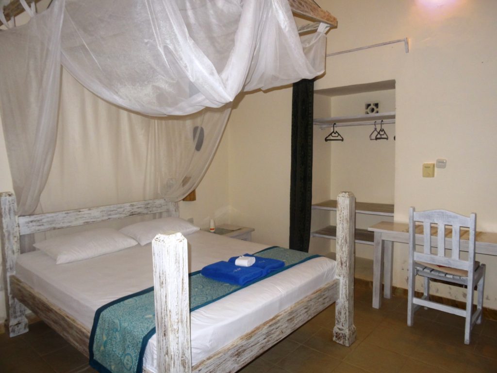 Togian eilanden, Black Marlin Dive resort | Rama Tours