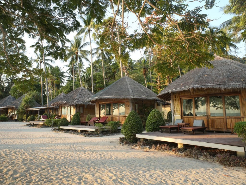 Koh Ngai, Thapwarin Resort | Rama Tours
