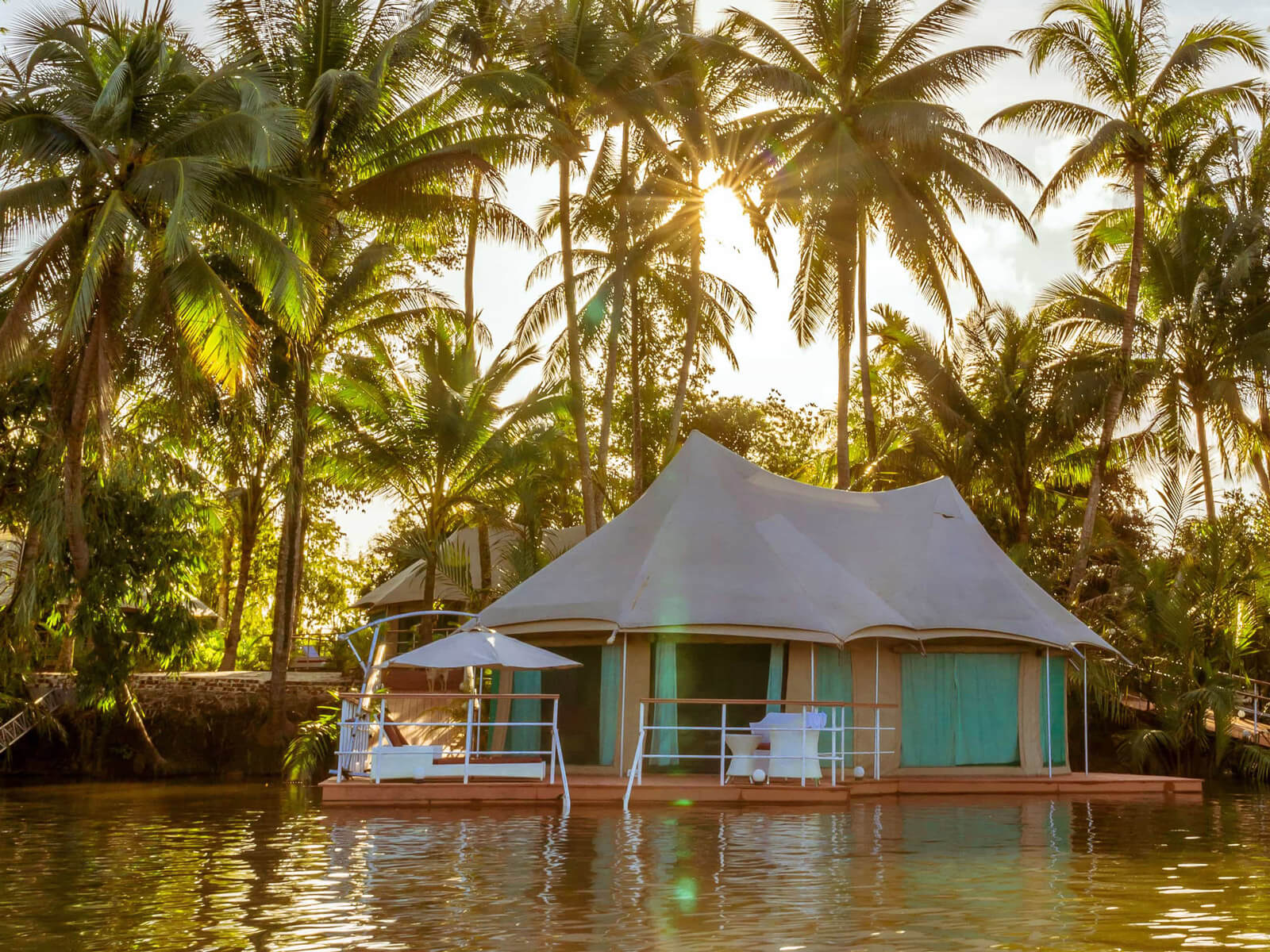 rondreis cambodja koh kong 4 rivers floating lodge hotel blog 10