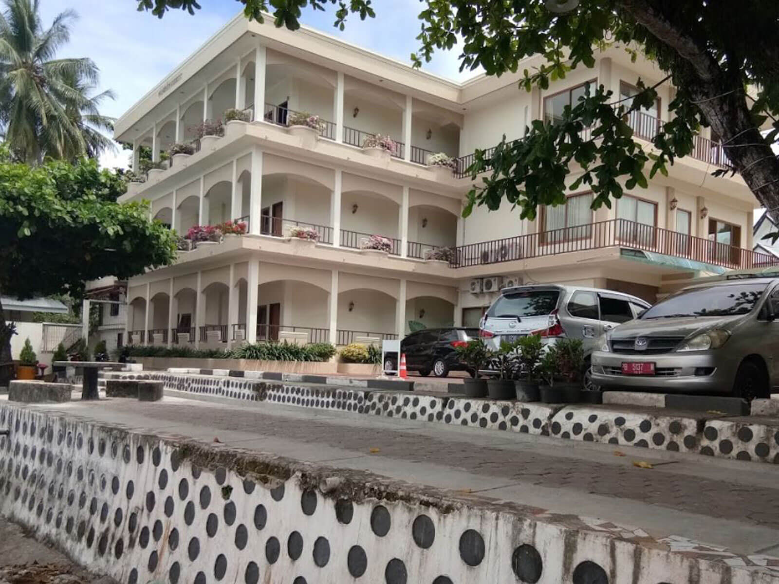 Manokwari, Mansinam Beach hotel Hotel Papua Rama Tours