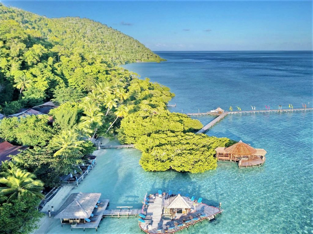 Raja Ampat, Raja Ampat Dive Lodge | Rama Tours