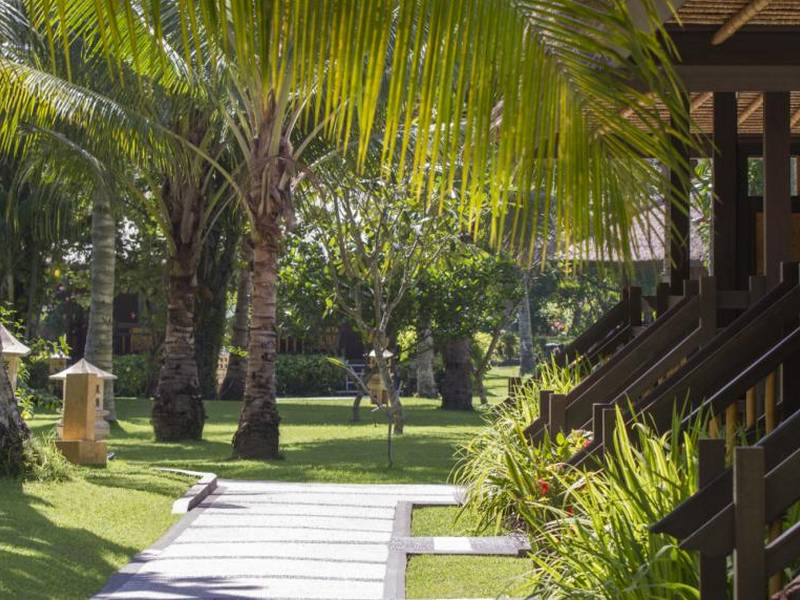 Senggigi, Merumatta Senggigi Beach hotel | Rama Tours