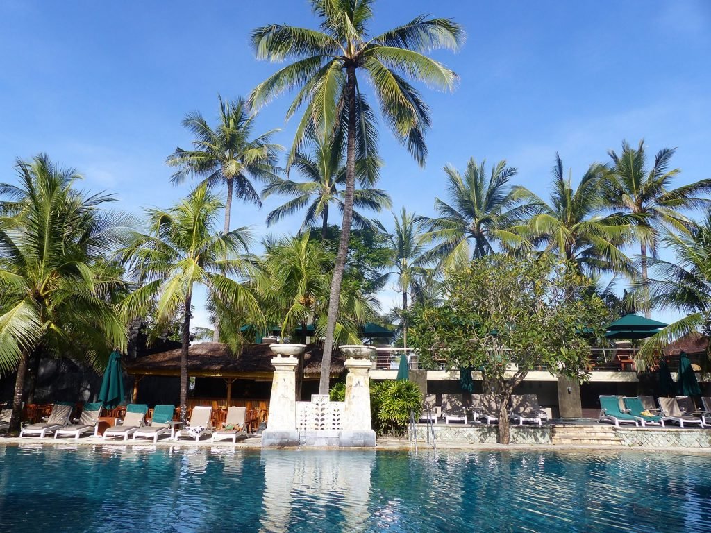 Legian, Legian Beach hotel | Rama Tours