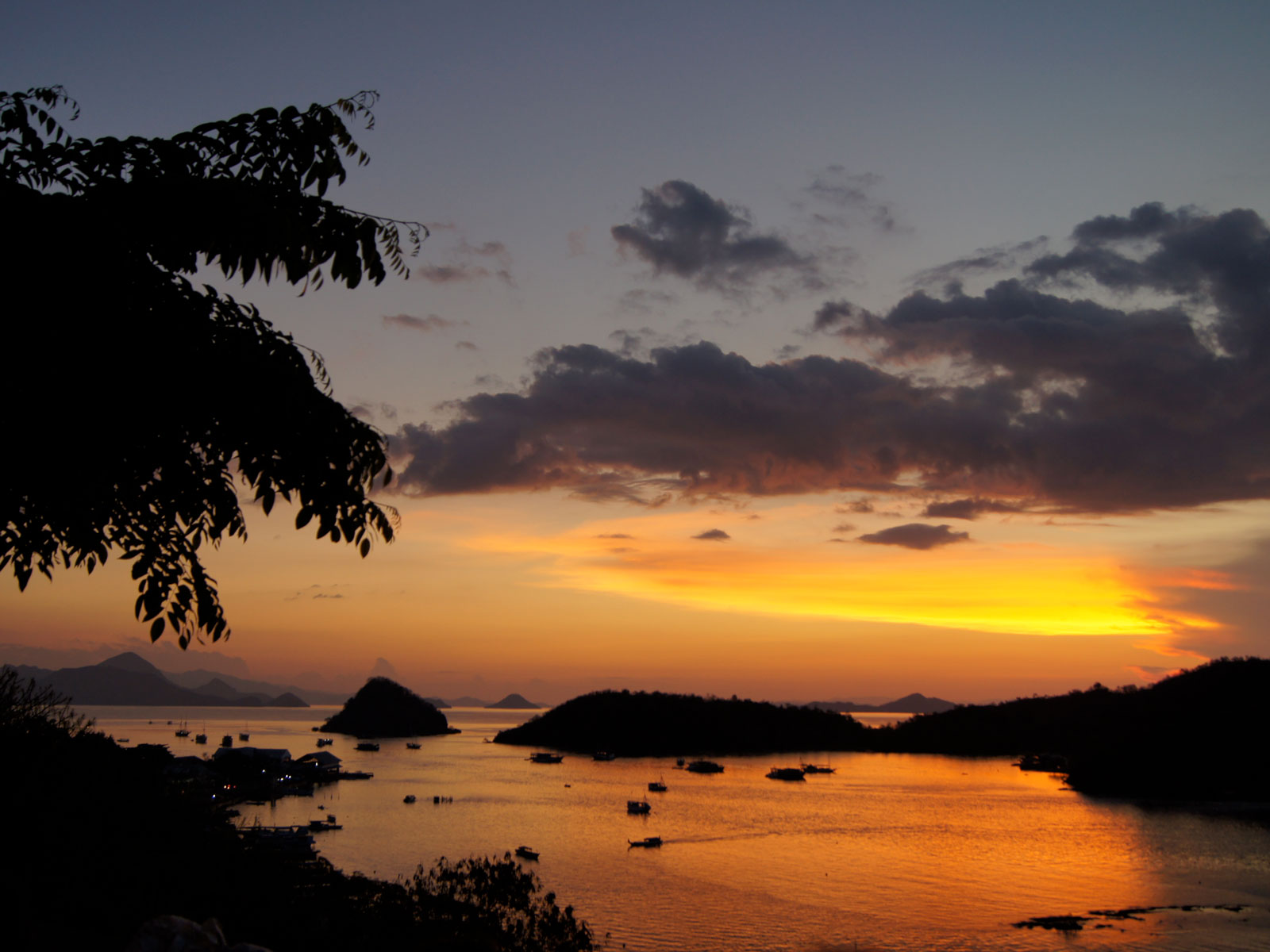 beste reistijd kleine sunda eilanden - rondreis indonesie kleine sunda eilanden flores labuan bajo