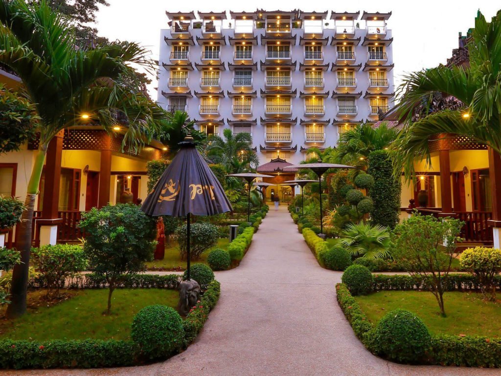 Mandalay, The Yadanarpon Dynasty | Rama Tours