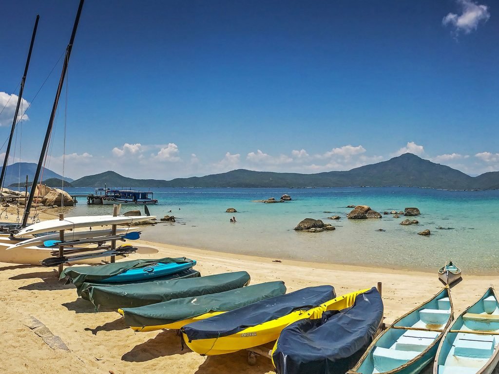 Whale Island - Vạn Ninh district | Rama Tours