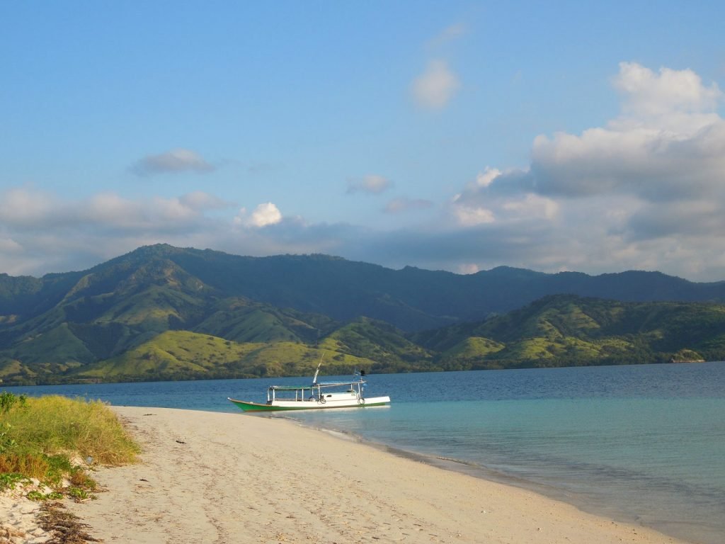 Flores, Riung | Rama Tours