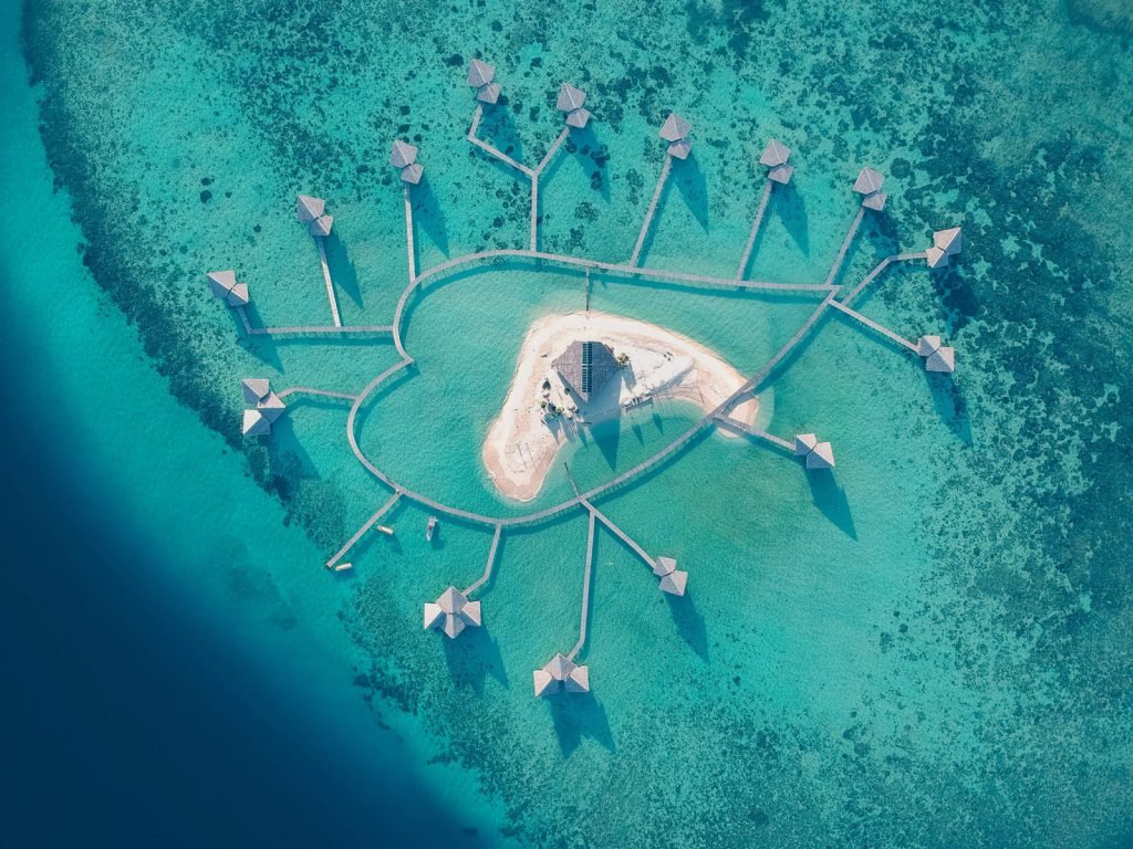 Gorontalo, Pulo Cinta Eco resort | Rama Tours