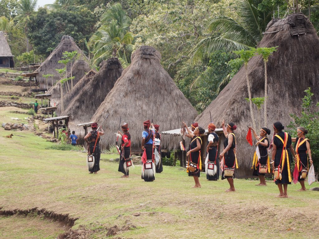 Flores, Belaraghi | Rama Tours