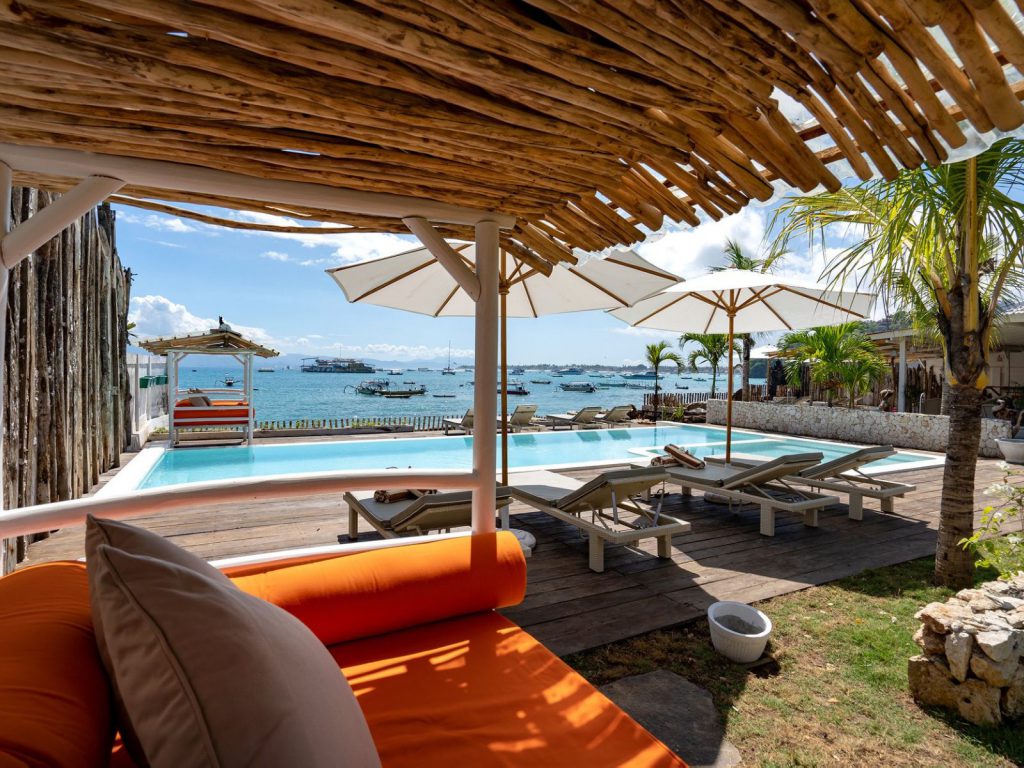 Nusa Lembongan, Paus Putih | Rama Tours