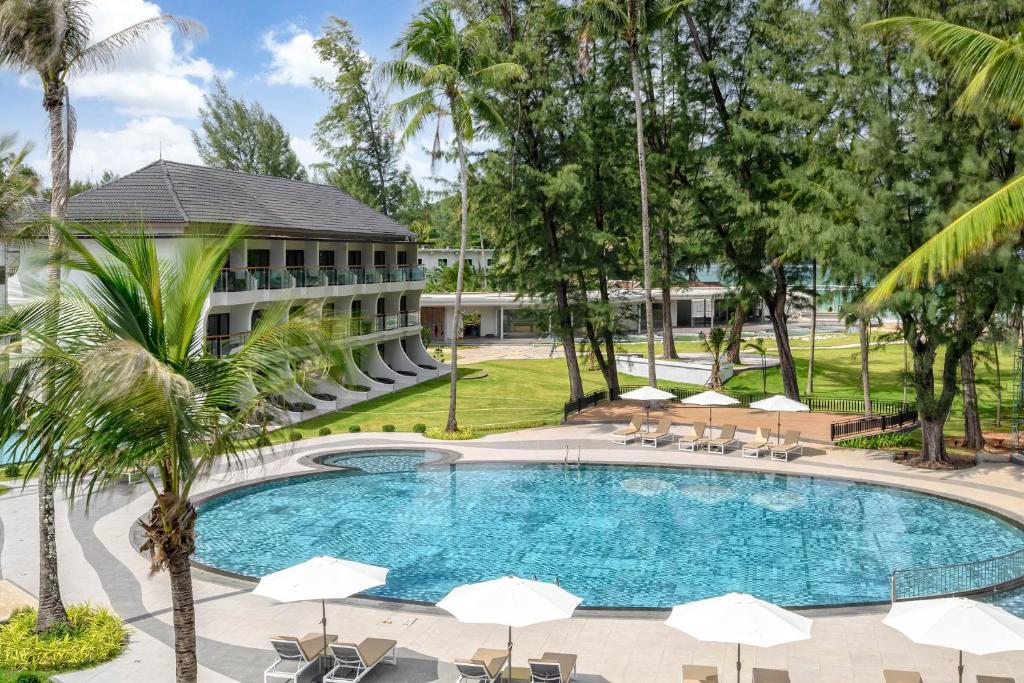 Phuket, Amora Beach | Rama Tours