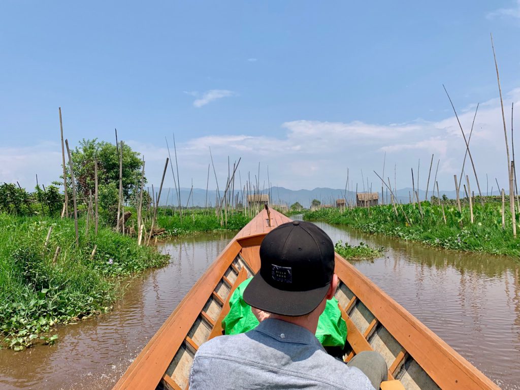 Inle Lake Myanmar collega Jón in een boot