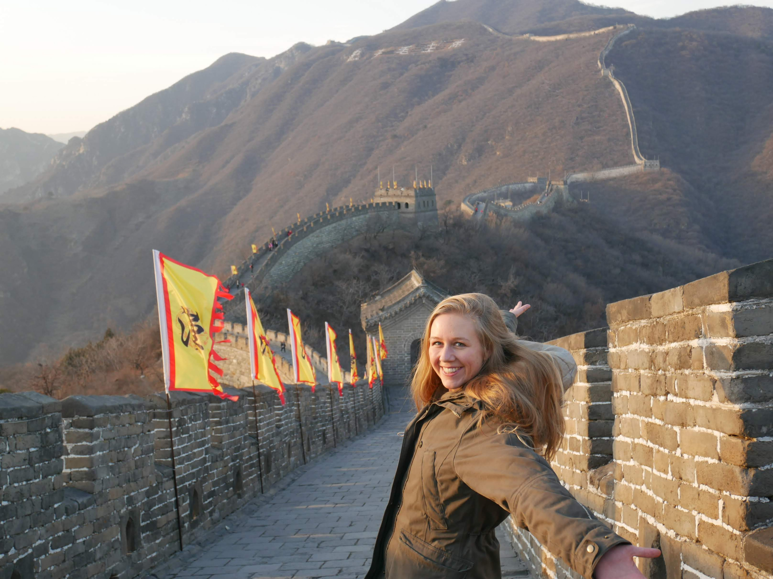 Collega Annelou van Rama Tours bij de Chinese Muur