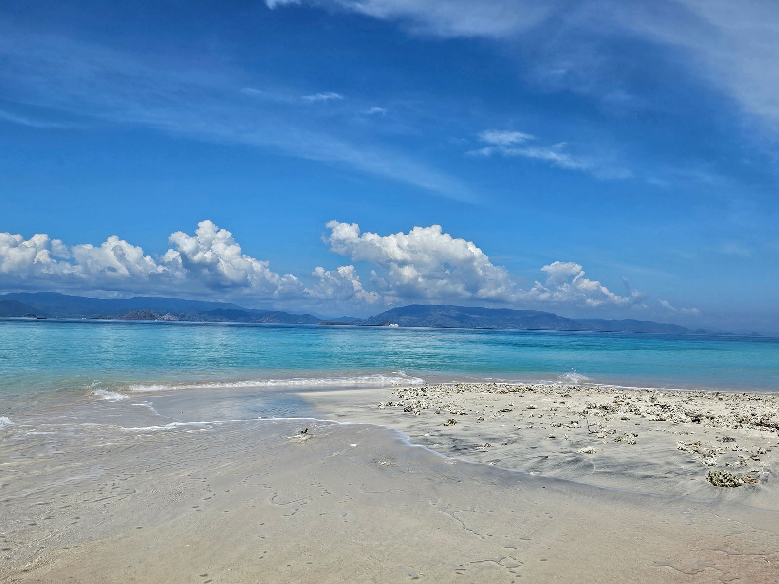 rondreis indonesie lombok blog - labuan pandan strand