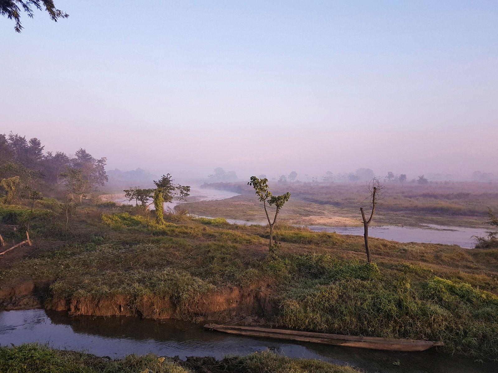 Rondreis Nepal, Bardia Nationaal Park, Uitzicht over jungle en rivier