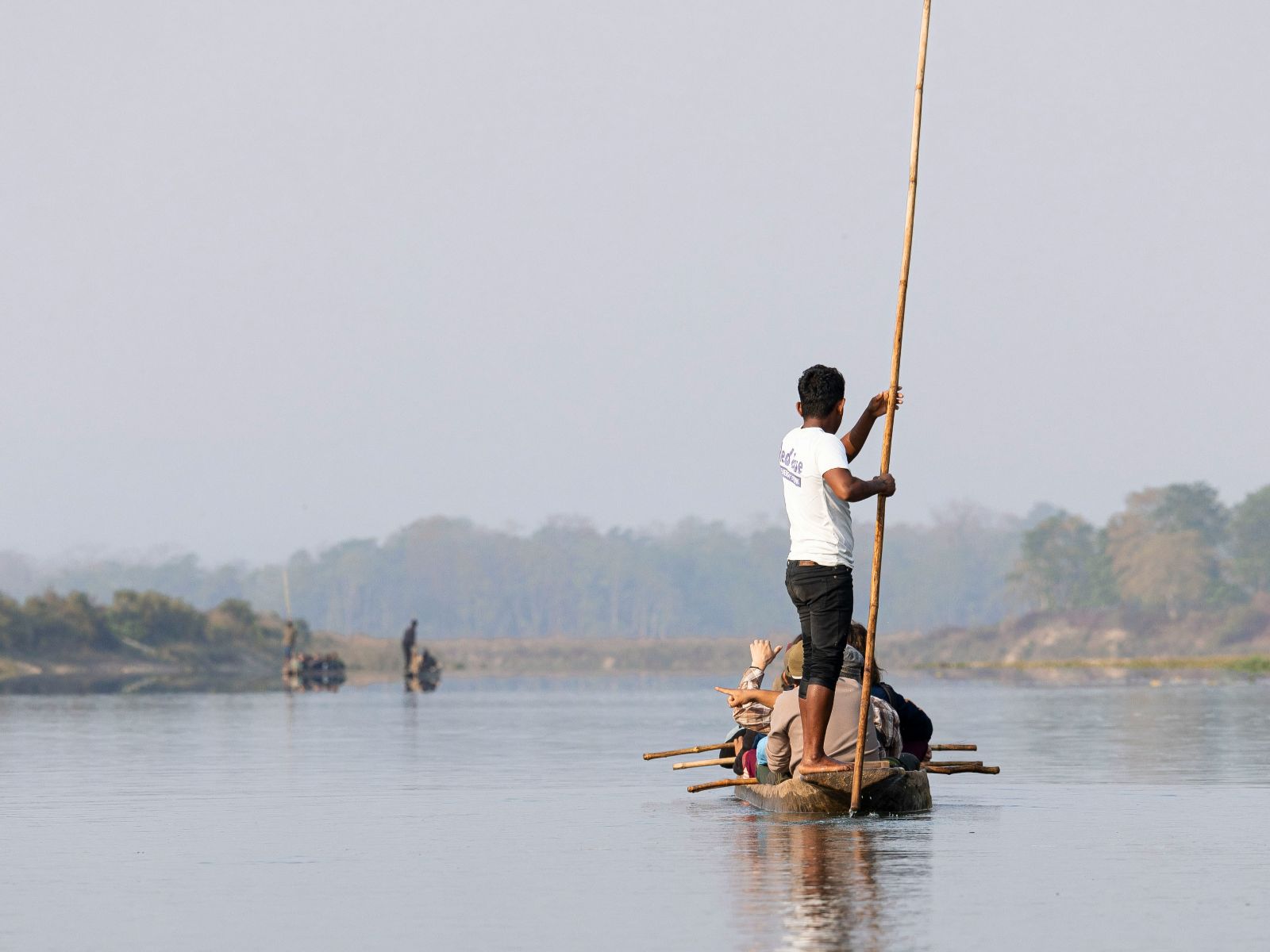 Rondreis Nepal, Chitwan, boot op rivier