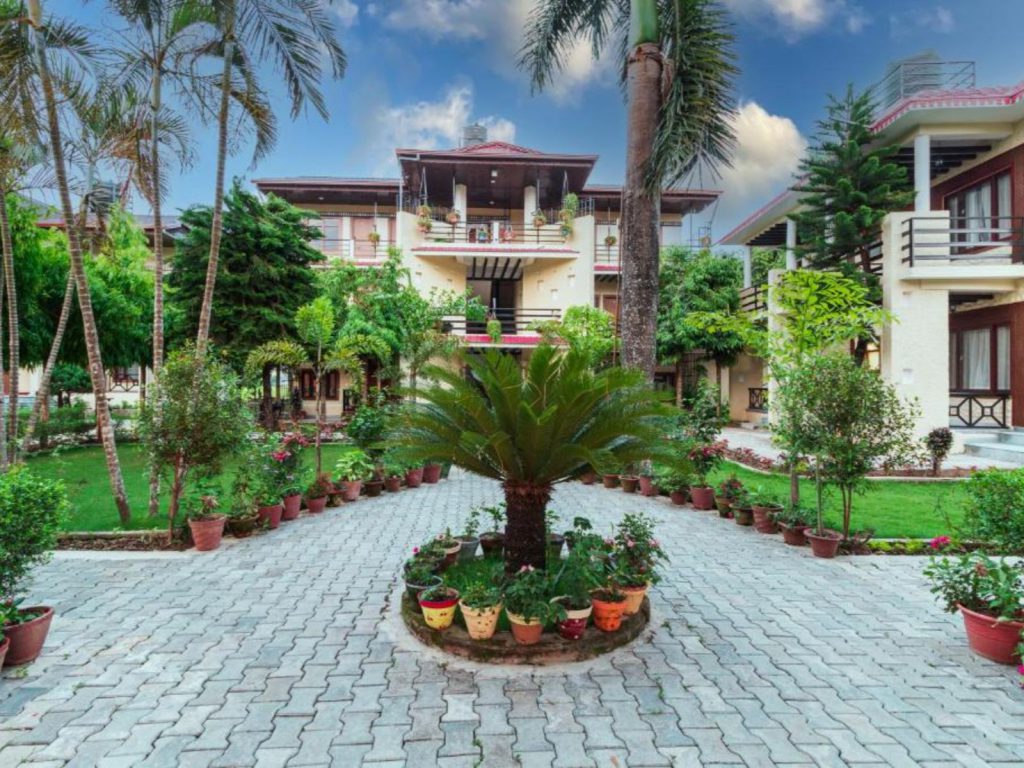 Chitwan, Royal Tiger Luxury Resort | Rama Tours