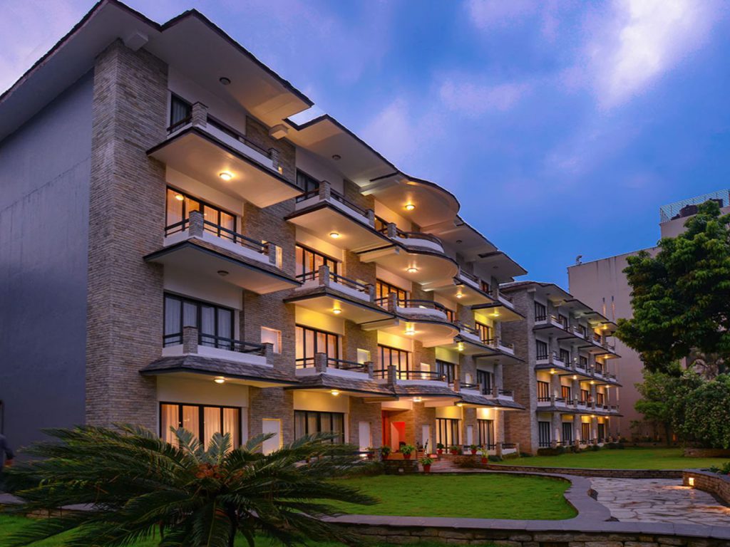 Pokhara, Hotel Barahi | Rama Tours