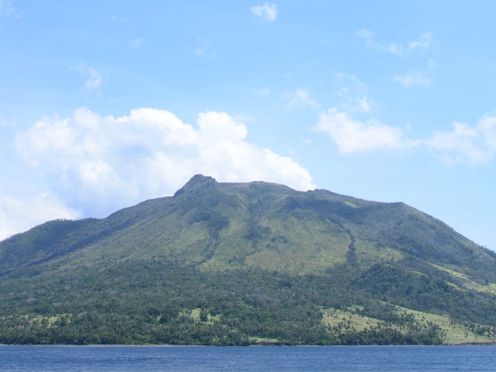 Gunung Ruang, vulkaan, Noord-Sulawesi