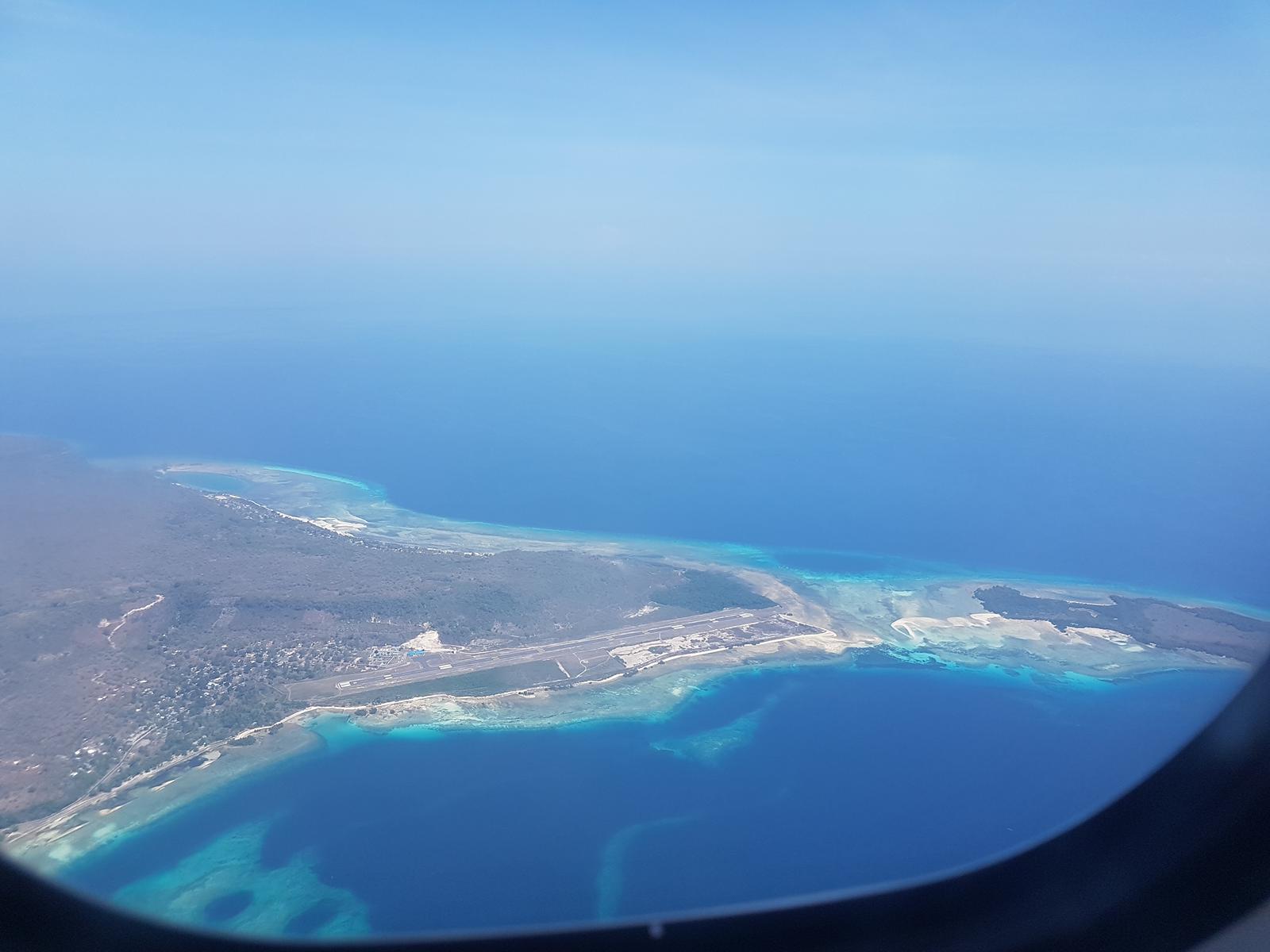 Rondreis Indonesië, Kleine Sunda eilanden, Alor, vliegtuig, Merapi