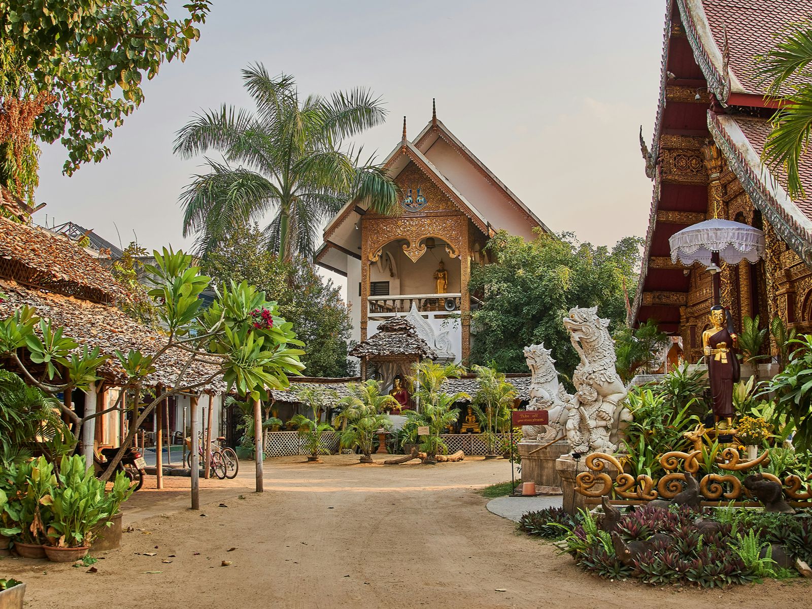 Rondreis Thailand, Chiang Mai, Tempel complex in Chaing Mai