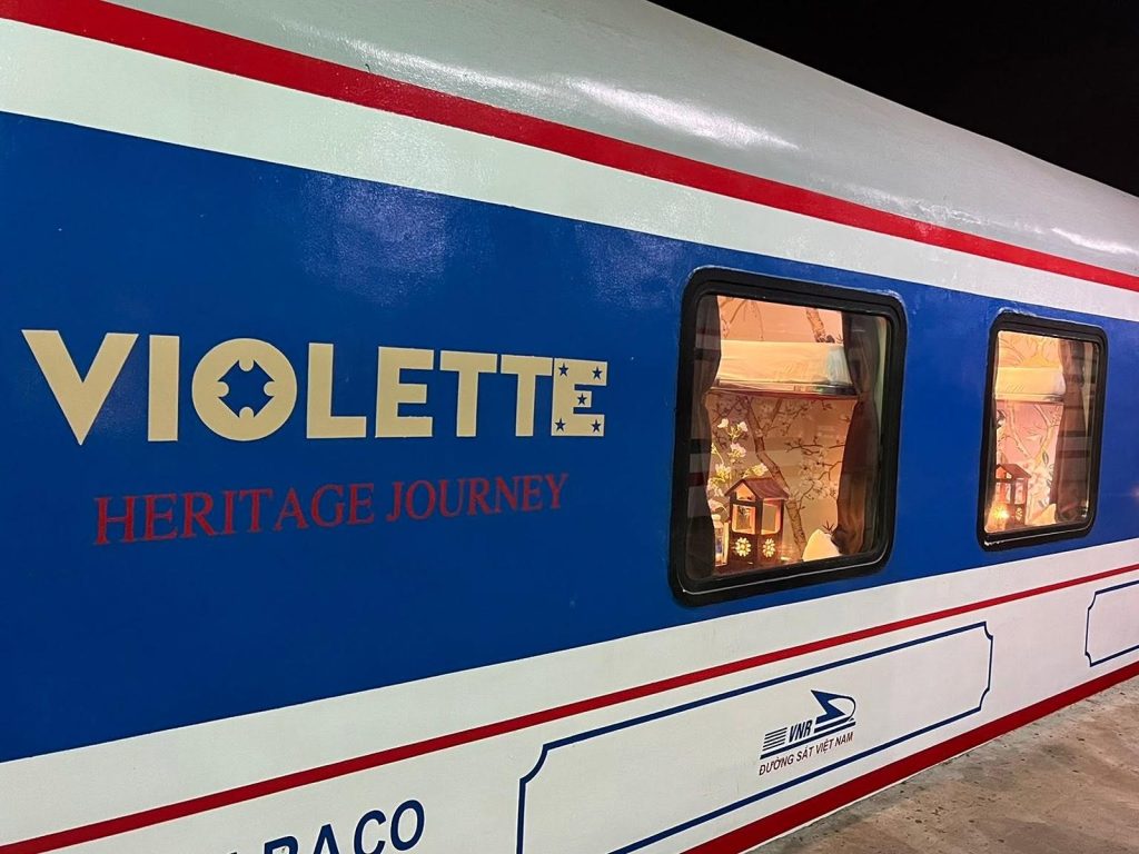 Hanoi, Violette trein | Rama Tours